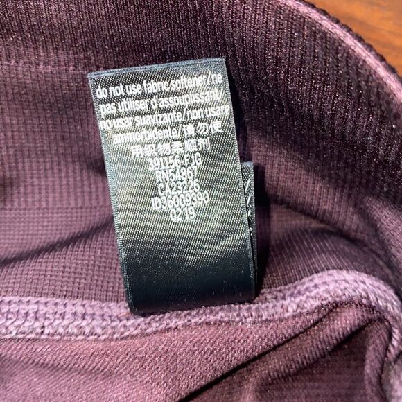 VICTORIAS SECRET High Rise 7/8 Perforated Yoga Seamless Sport Tight Leggings-S - Picture 10 of 10